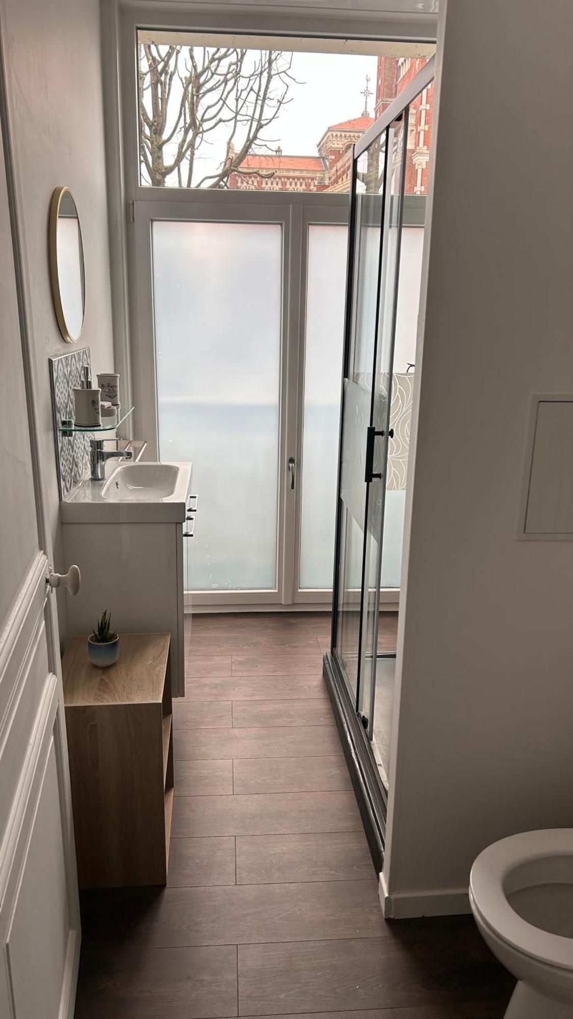 L'Appartement De Julie Albert Exteriör bild
